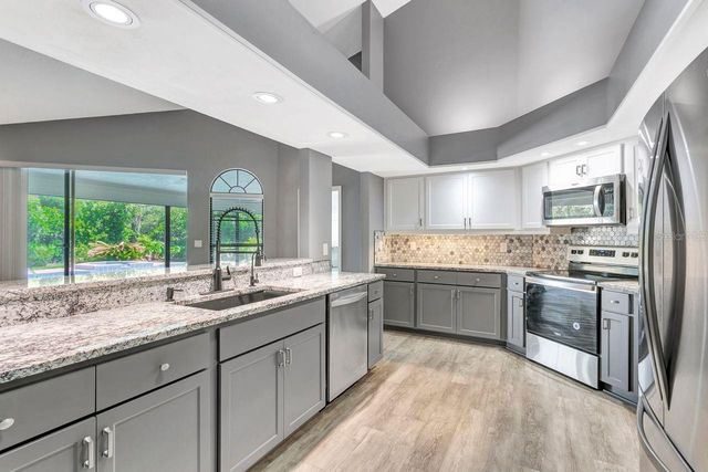 4506 COUNTRY GATE COURT, Valrico, FL 33596