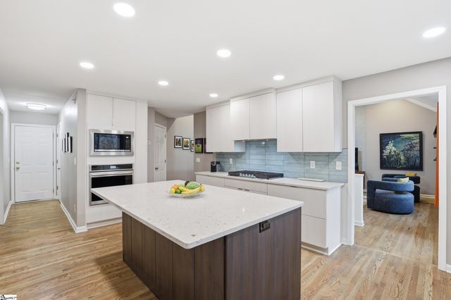 317 Winding Brook Court, Greenville, SC 29617