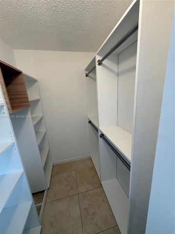 3600 N 56th Avenue 115, Hollywood, FL 33021