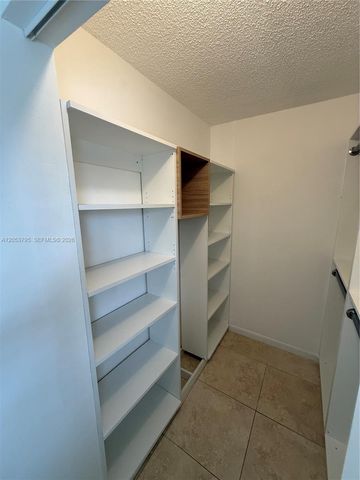3600 N 56th Avenue 115, Hollywood, FL 33021