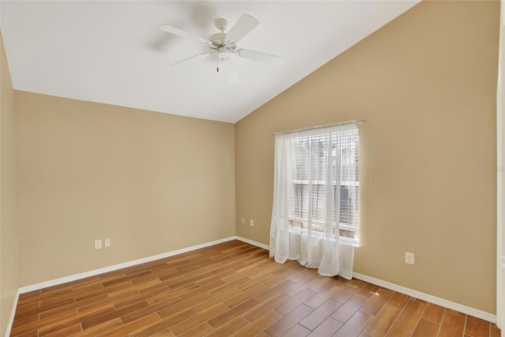 Image 11 of property listing at 3303 CUMMINGS PLACE, Plant City, FL 33566