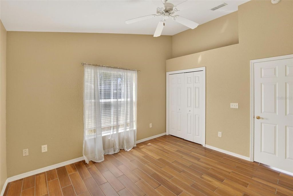 Image 13 of property listing at 3303 CUMMINGS PLACE, Plant City, FL 33566