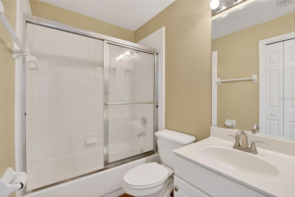 Image 15 of property listing at 3303 CUMMINGS PLACE, Plant City, FL 33566