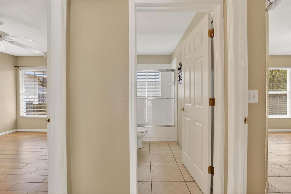 Image 16 of property listing at 3303 CUMMINGS PLACE, Plant City, FL 33566