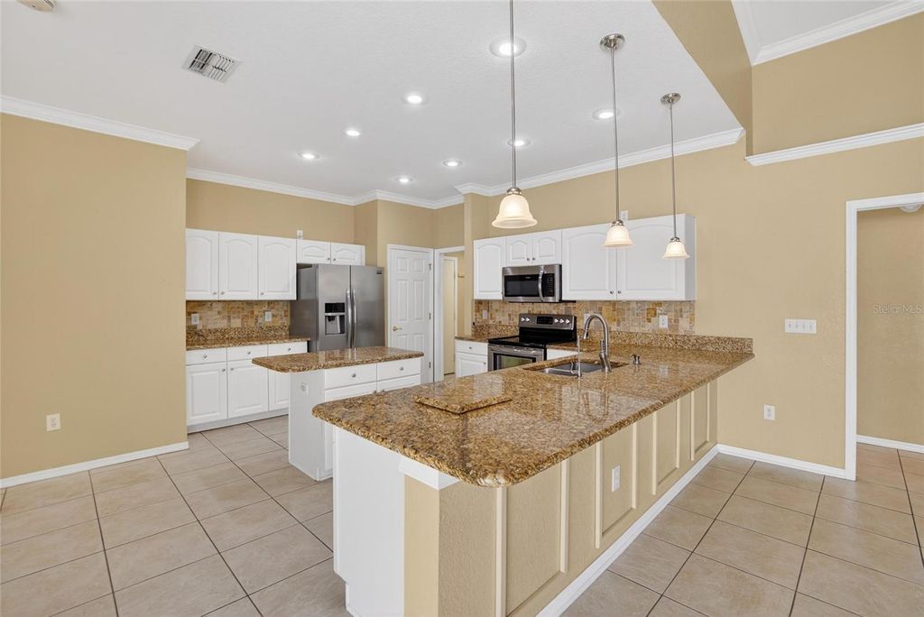 Image 68 of property listing at 3303 CUMMINGS PLACE, Plant City, FL 33566