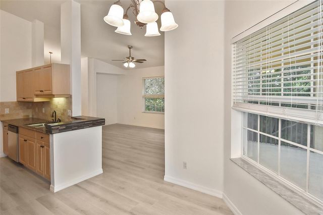 903 CASA DEL LAGO WAY 903, Venice, FL 34292