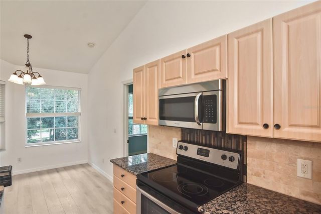903 CASA DEL LAGO WAY 903, Venice, FL 34292