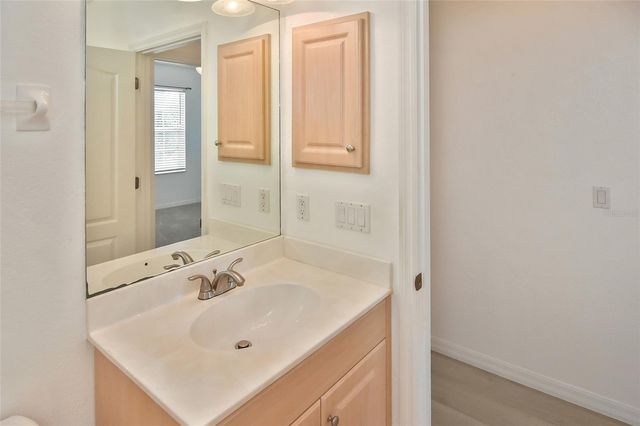903 CASA DEL LAGO WAY 903, Venice, FL 34292