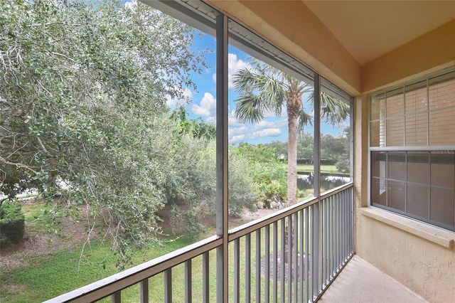 903 CASA DEL LAGO WAY 903, Venice, FL 34292