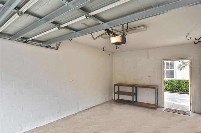 903 CASA DEL LAGO WAY 903, Venice, FL 34292