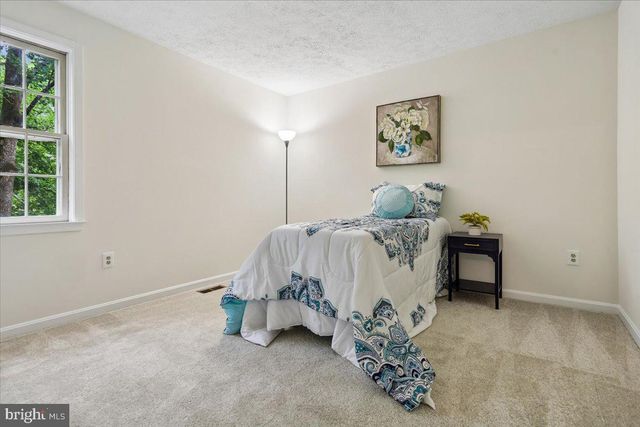 15427 SKYLINE DR, Dumfries, VA 22025