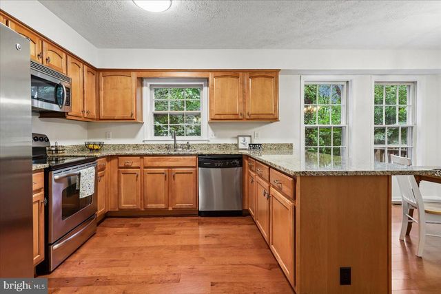 15427 SKYLINE DR, Dumfries, VA 22025