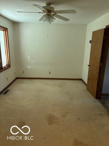 10840 E Heywood Drive, Seymour, IN 47274