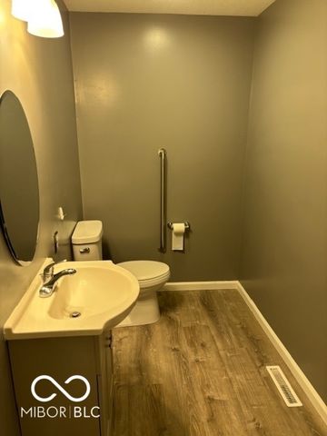 10840 E Heywood Drive, Seymour, IN 47274