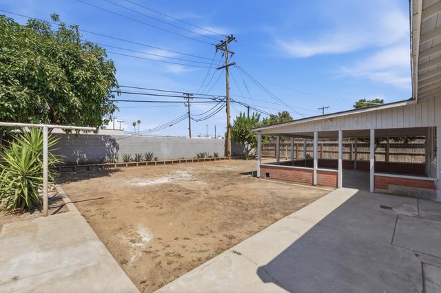 3631 N Effie Street, Fresno, CA 93726