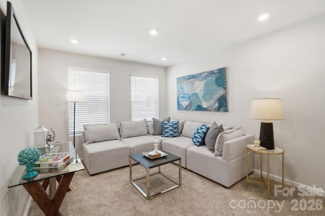5216 Wyes Oak Lane, Charlotte, NC 28269