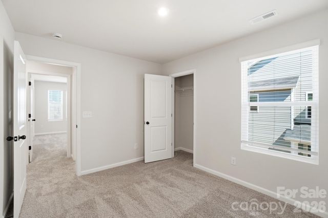5216 Wyes Oak Lane, Charlotte, NC 28269