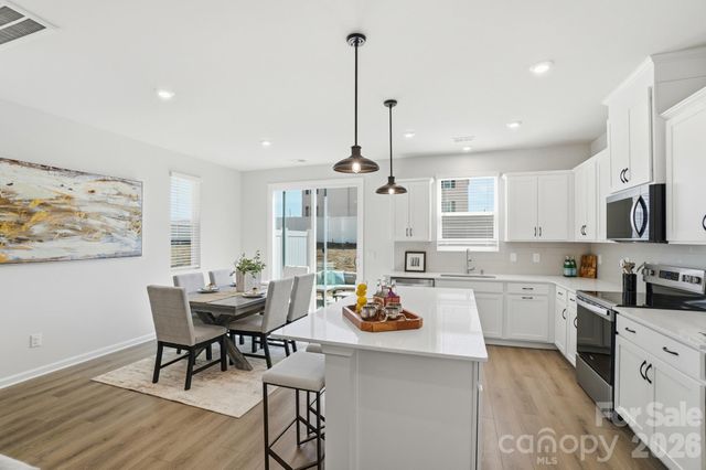 5216 Wyes Oak Lane, Charlotte, NC 28269