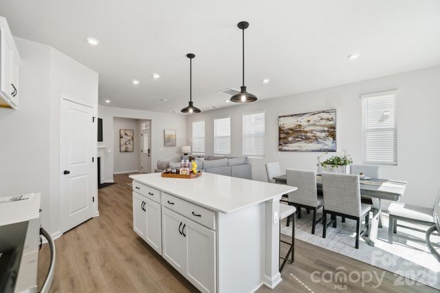 5216 Wyes Oak Lane, Charlotte, NC 28269