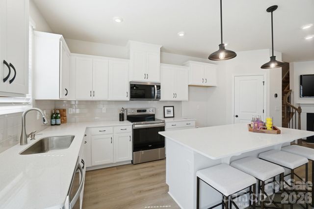 5216 Wyes Oak Lane, Charlotte, NC 28269