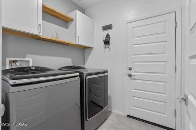 3565 N Kellen Canyon Court, Tucson, AZ 85745