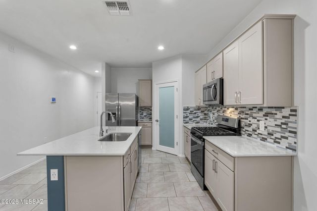 3565 N Kellen Canyon Court, Tucson, AZ 85745