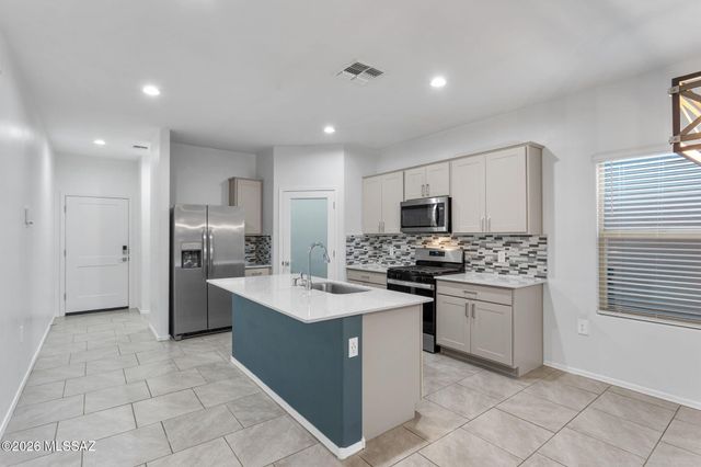 3565 N Kellen Canyon Court, Tucson, AZ 85745