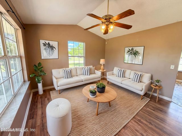 27224 W THIRTEENTH Avenue, Hilliard, FL 32046