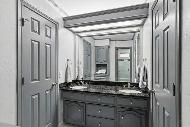 5716 Plumtree Drive, Dallas, TX 75252