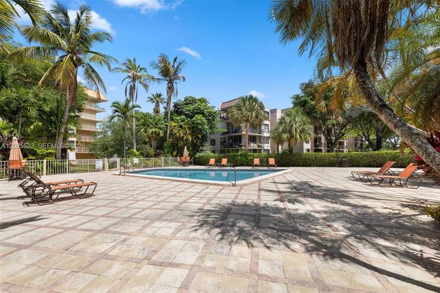 13120 SW 92nd Avenue B505, Miami, FL 33176