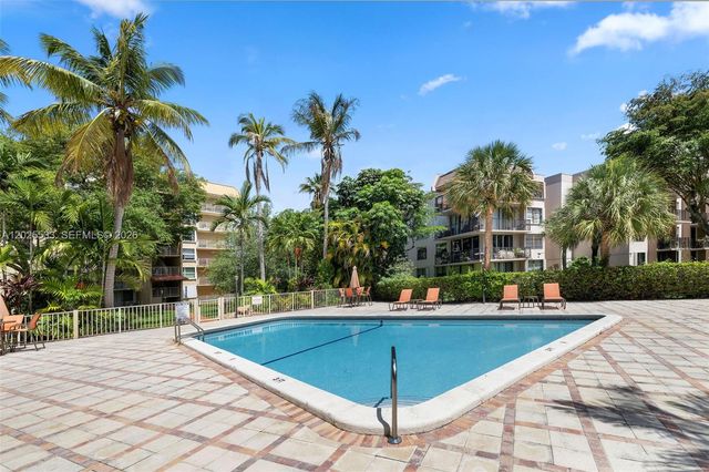 13120 SW 92nd Avenue B505, Miami, FL 33176