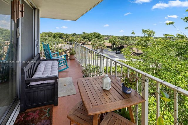 13120 SW 92nd Avenue B505, Miami, FL 33176