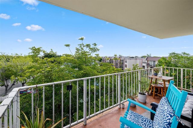 13120 SW 92nd Avenue B505, Miami, FL 33176