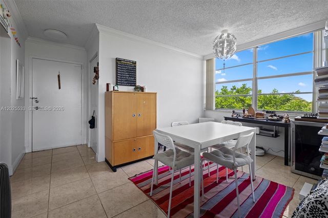 13120 SW 92nd Avenue B505, Miami, FL 33176