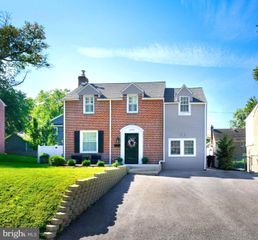 1489 BURMONT RD, Drexel Hill, PA 19026
