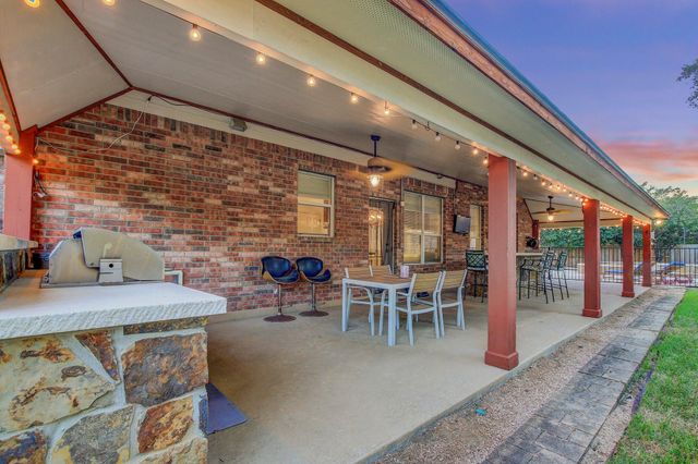 1500 Skip Tyler DR, Cedar Park, TX 78613