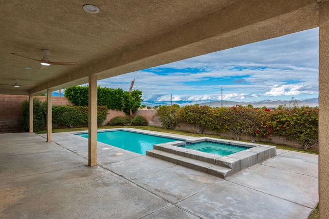 74140 Scholar Lane E, Palm Desert, CA 92211