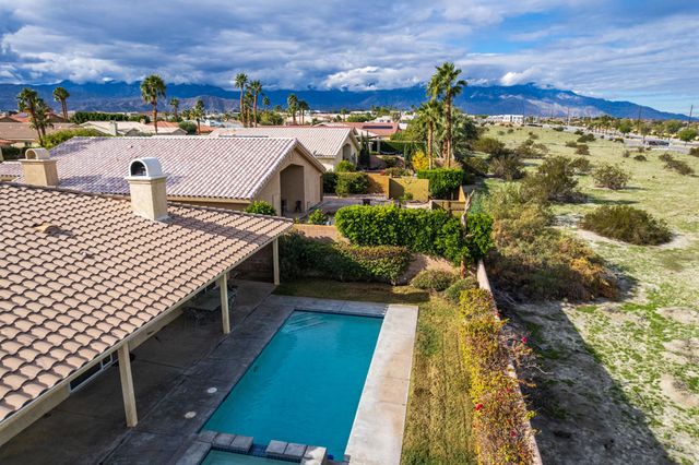 74140 Scholar Lane E, Palm Desert, CA 92211
