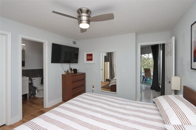 10110 WINSFORD OAK BOULEVARD 618, Tampa, FL 33624