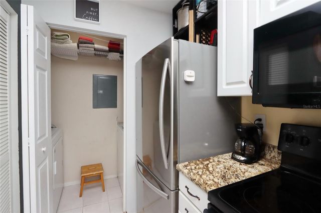 10110 WINSFORD OAK BOULEVARD 618, Tampa, FL 33624