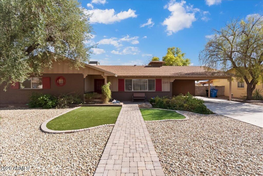2301 W SAINT JOHN Road, Phoenix, AZ 85023 — exterior