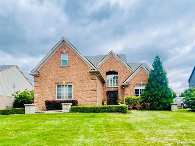 6828 Merrick Drive, Troy, MI 48098