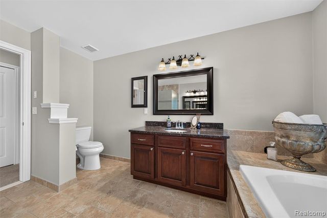 6828 Merrick Drive, Troy, MI 48098