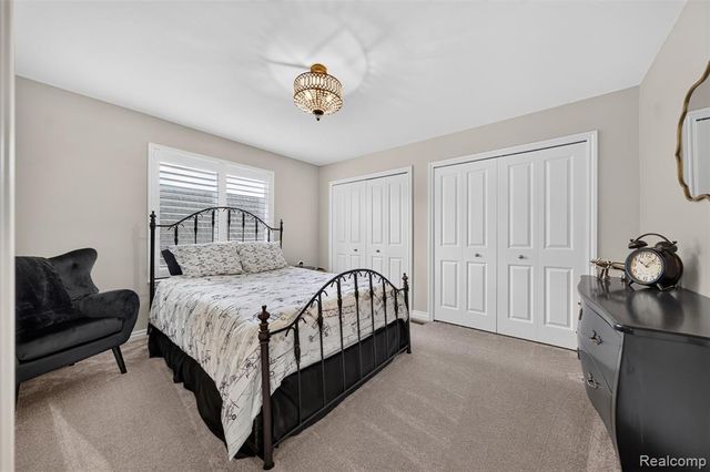 6828 Merrick Drive, Troy, MI 48098