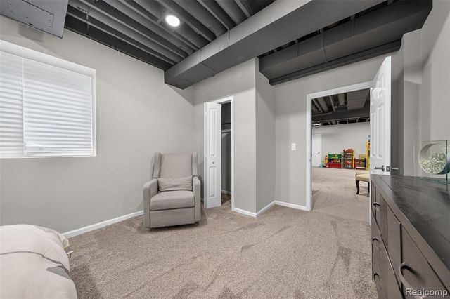 6828 Merrick Drive, Troy, MI 48098