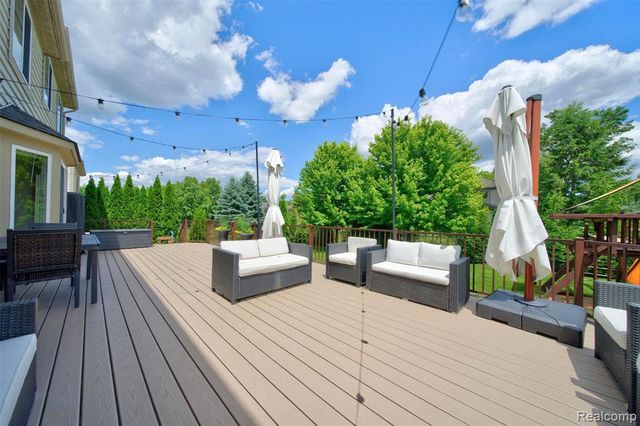 6828 Merrick Drive, Troy, MI 48098