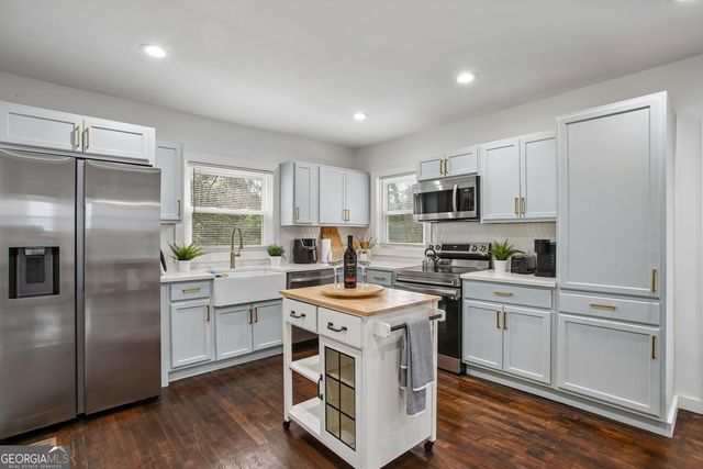 2106 Penrose Drive, East Point, GA 30344