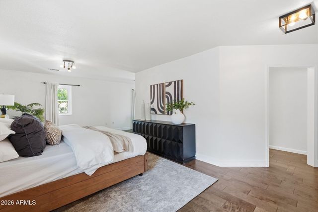 933 E LEEWARD Lane, Tempe, AZ 85283
