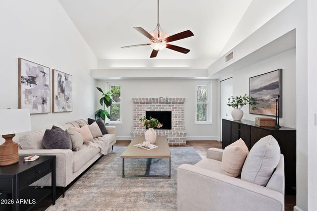 933 E LEEWARD Lane, Tempe, AZ 85283