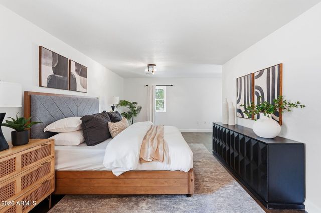 933 E LEEWARD Lane, Tempe, AZ 85283